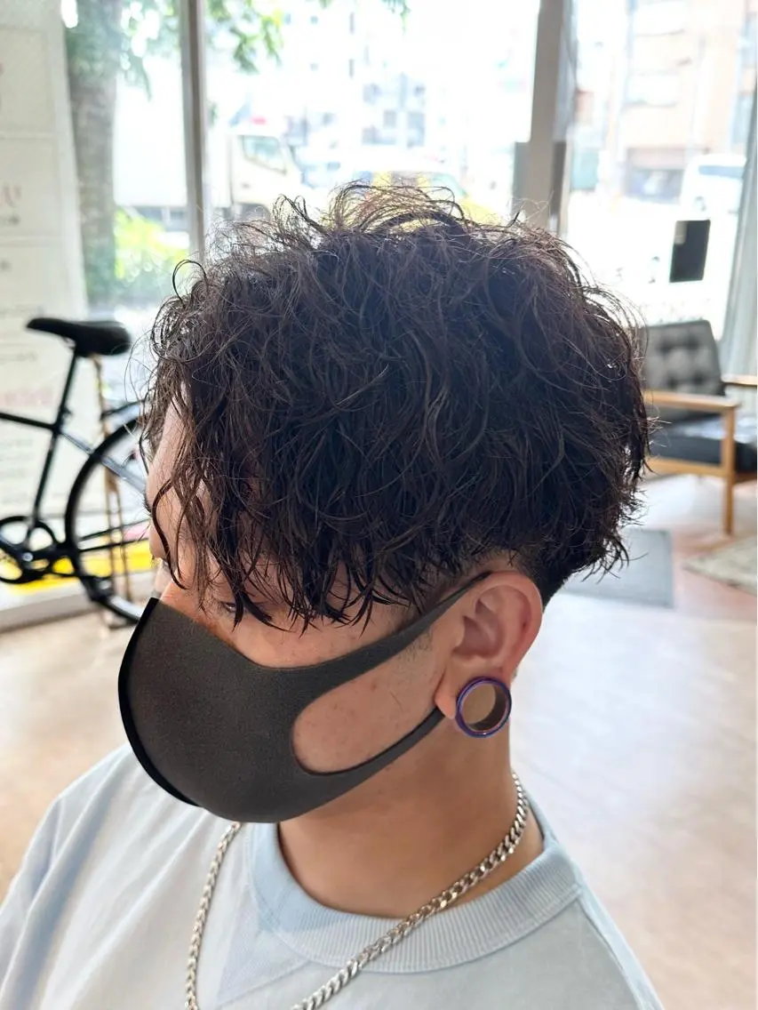 ショート パーマ メンズ メンズパーマ 刈り上げ カット パーマ うねり・パサつき改善 山本翔大✨️のヘアスタイル