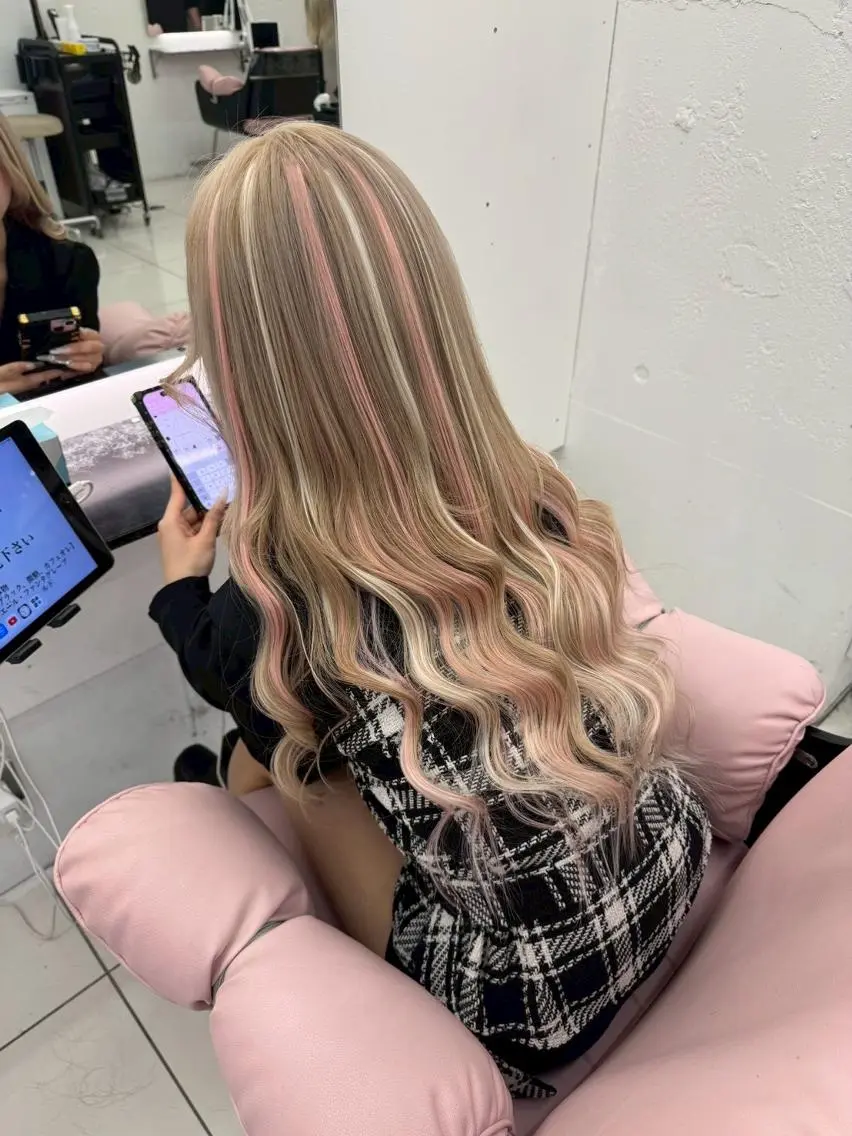 ロング カラー Rover 名古屋のヘアスタイル