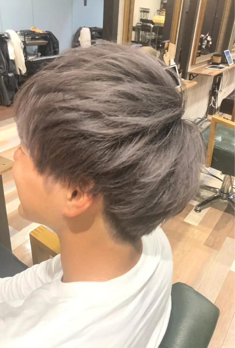 ショート カット ヘアカラー トリートメント 山崎 晃治のヘアスタイル