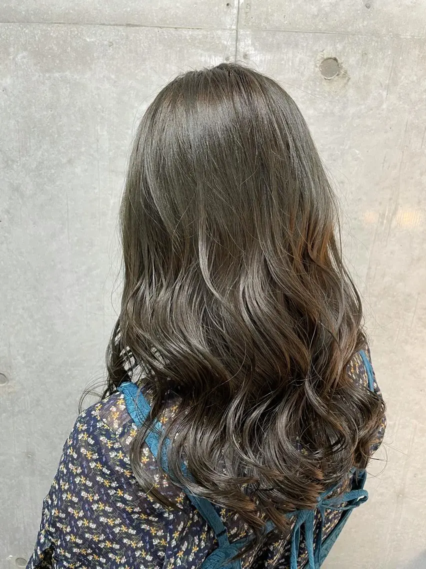 ロング カラー グレージュ オリーブグレージュ オリーブグレー TAKIZAWA 武蔵小杉のヘアスタイル
