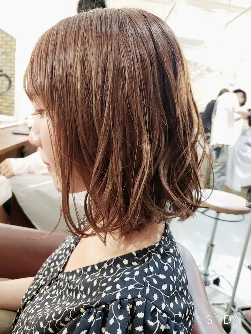 ミディアム カット 縮毛矯正 トリートメント 🇰🇷透明感×ハイ トーン🌟tomoのヘアスタイル