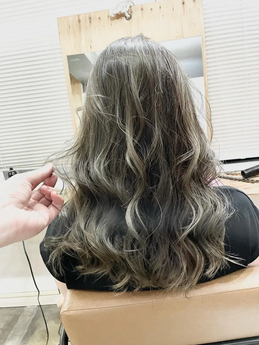 ロング カラー ヘアカラー トリートメント 💎髪質改善💎 デザイナーshinのヘアスタイル