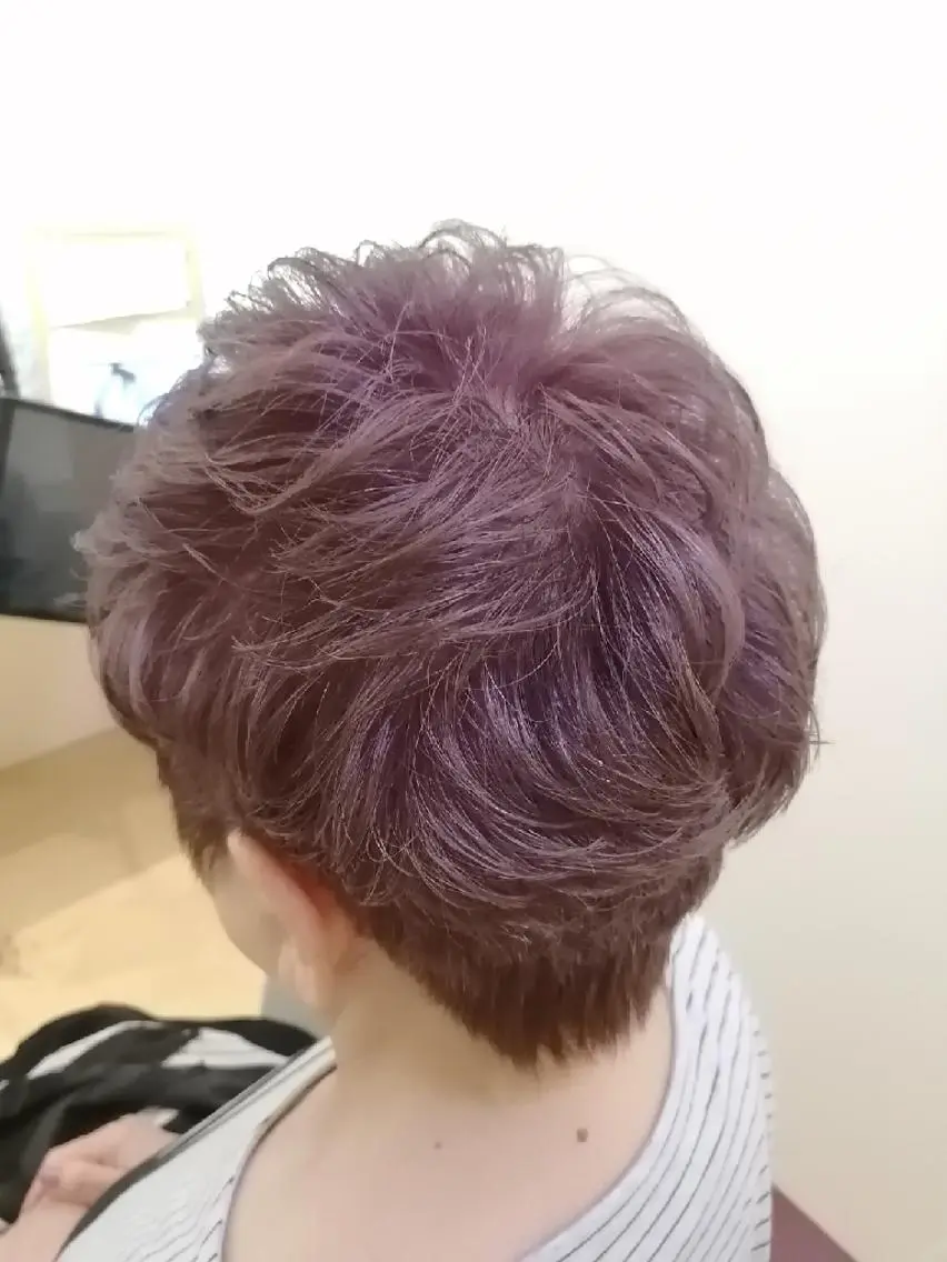 ショート アッシュ カット ヘアカラー 鈴木 さやかのヘアスタイル
