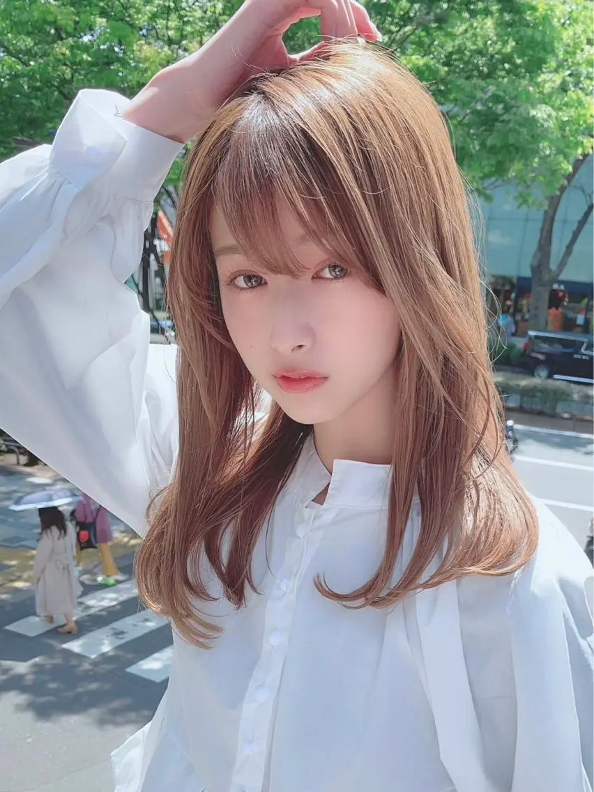 セミロング カラー パーマ ヘアアレンジ 【公式】amble luxe池袋東口🩷のヘアスタイル