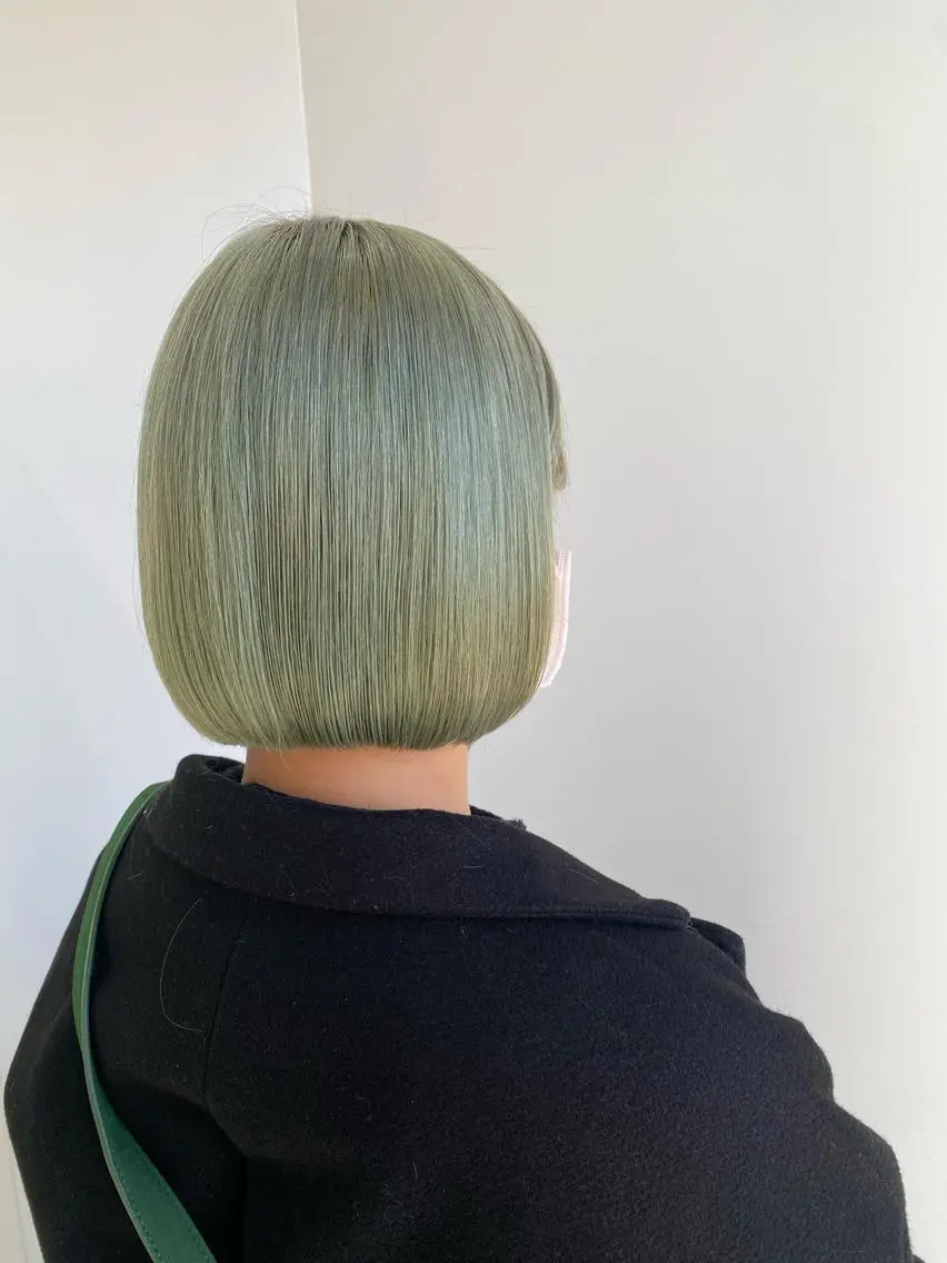 ショート カラー ヒラノホナミ 🫧透ける艶髪🫧のヘアスタイル