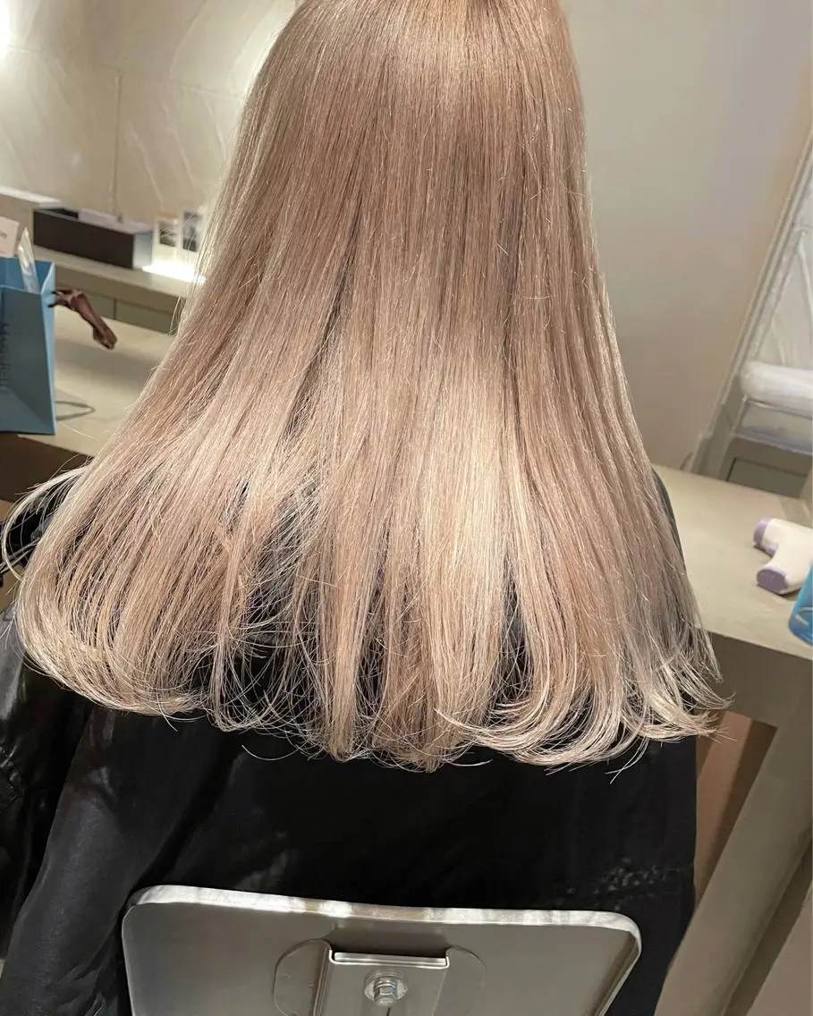 ロング カラー ヘアカラー トリートメント ハイトーンカラー♡ yuのヘアスタイル