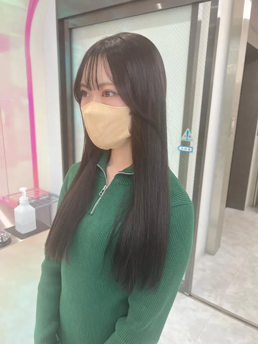 ロング カラー パーマ ヘアアレンジ メンズ キッズ ネイル マツエク・マツパ アイブロウ KANAMI 🌏のヘアスタイル