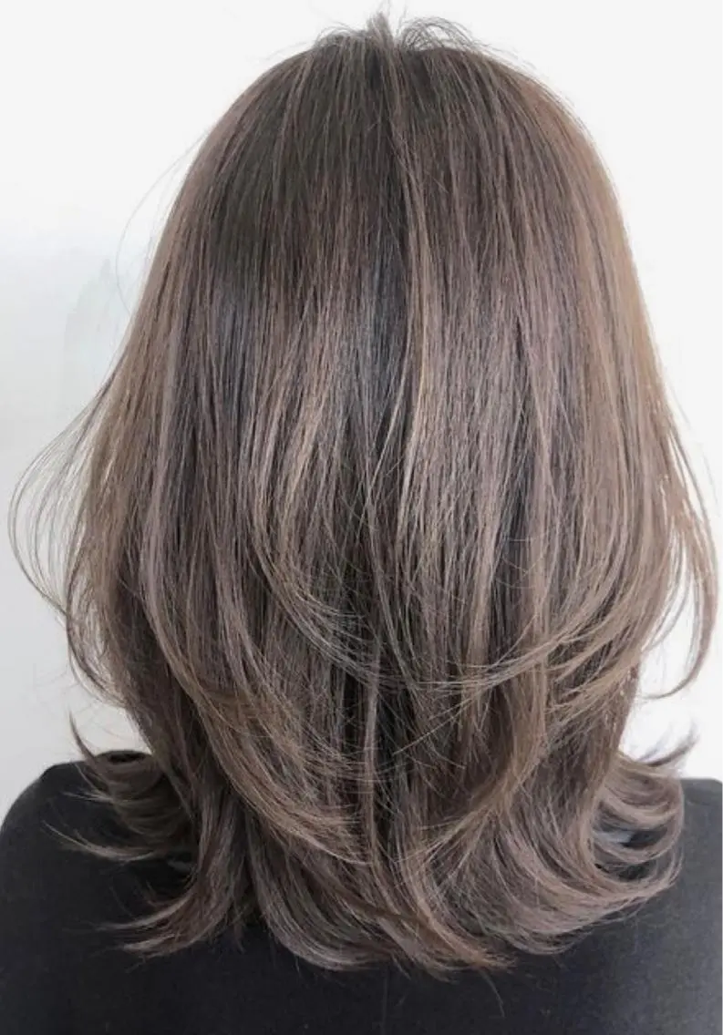 ミディアム くびれヘア 羽生 ひかりのヘアスタイル