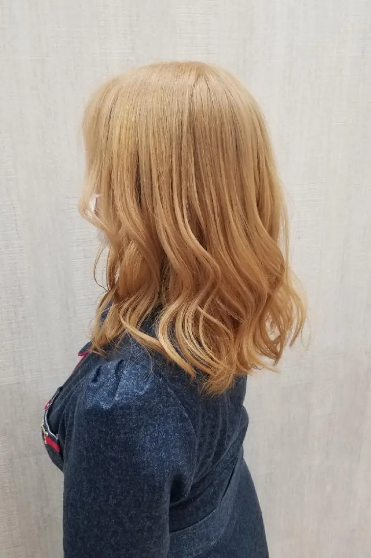 セミロング カラー ベージュカラー ダブルカラー ホワイトベージュ カット ヘアカラー レイヤー×艶髪特化 代表　西村功平のヘアスタイル