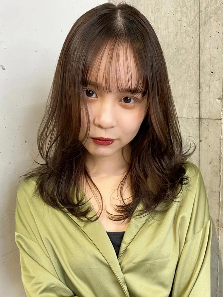 セミロング カラー ヘアアレンジ ミストバング ベージュカラー ブリーチ ブロンド ケアブリーチ カット ヘアカラー トリートメント 福岡似合わせレイヤー /ウルフ/ハイトーンのヘアスタイル