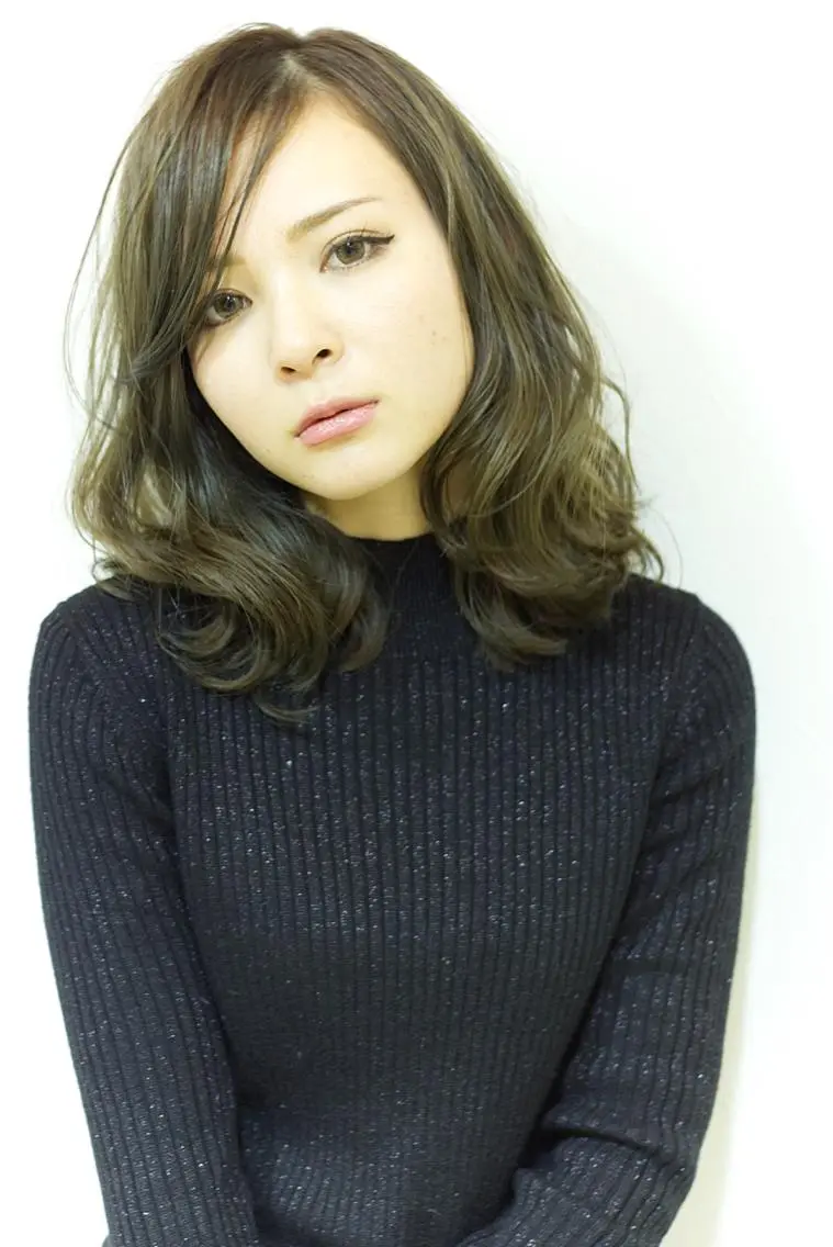 ミディアム カラー 佐野 寛のヘアスタイル