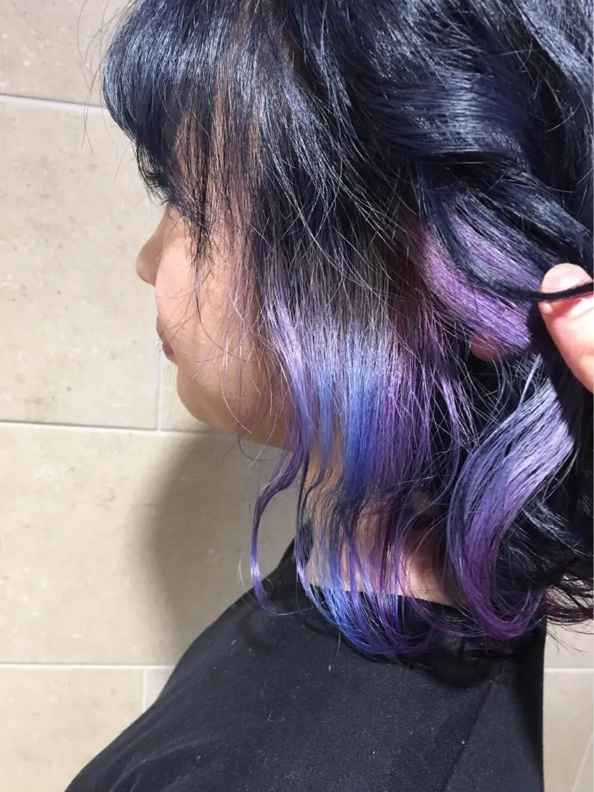 ショート カラー ブリーチ グラデーションカラー ハイライトカラー イルミナカラー インナーカラー カット ヘアカラー レイヤーカット 川田くるみのヘアスタイル