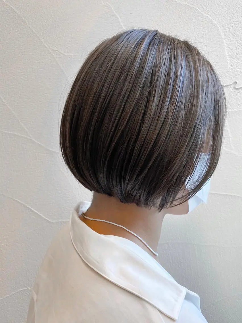 ショート カラー 透明感カラー グレージュ ボブ カット ヘアカラー トリートメント ハイトーン×似合わせ 🌱中川慎之介のヘアスタイル