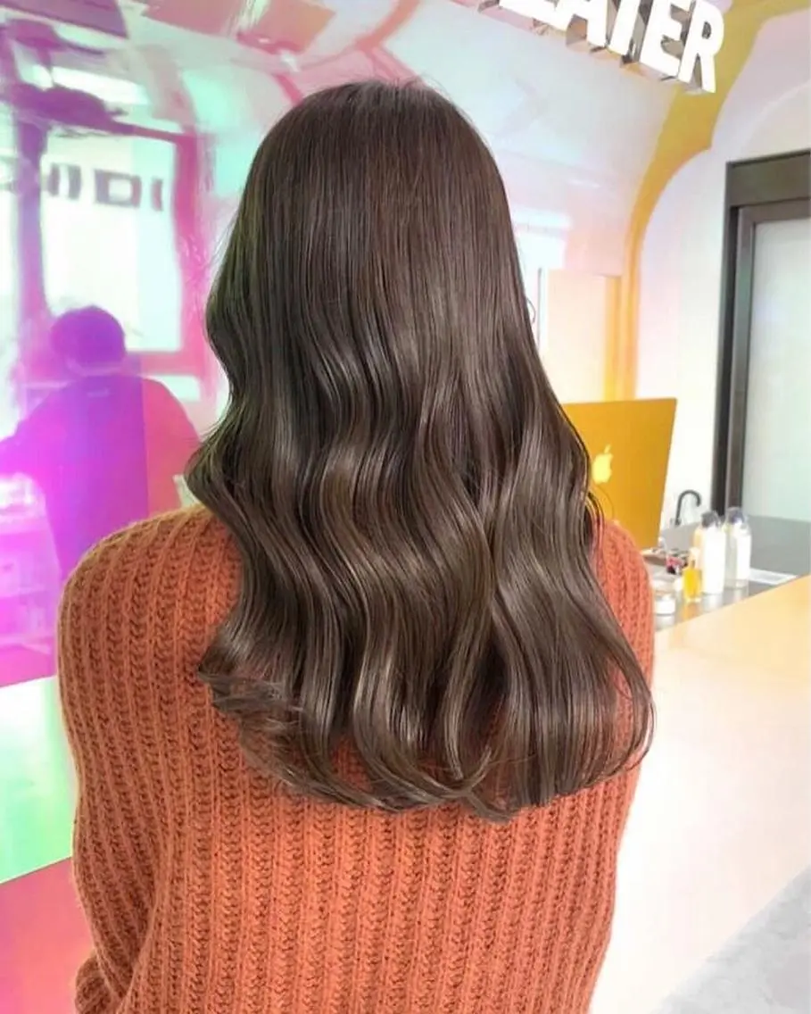 セミロング カラー パーマ ヘアアレンジ メンズ キッズ ネイル マツエク・マツパ アイブロウ KANAMI 🌏のヘアスタイル