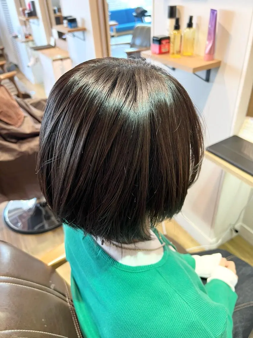 ショート カラー アッシュ カット ヘアカラー トリートメント 堀 望美のヘアスタイル