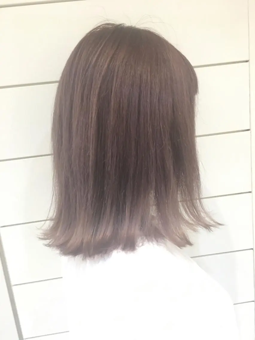 ミディアム カラー 鍵山 千秋のヘアスタイル