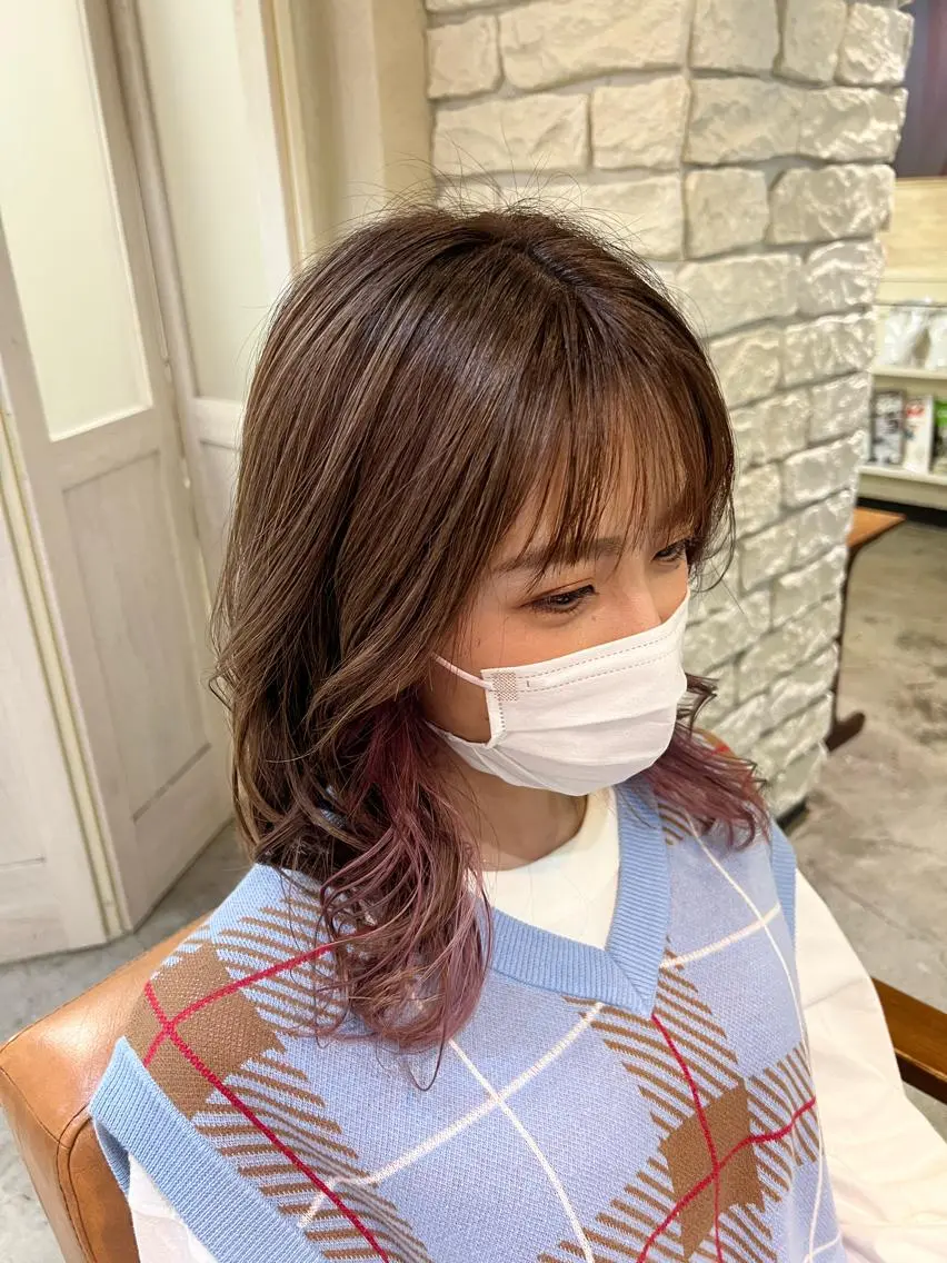 ミディアム 才門 真菜のヘアスタイル