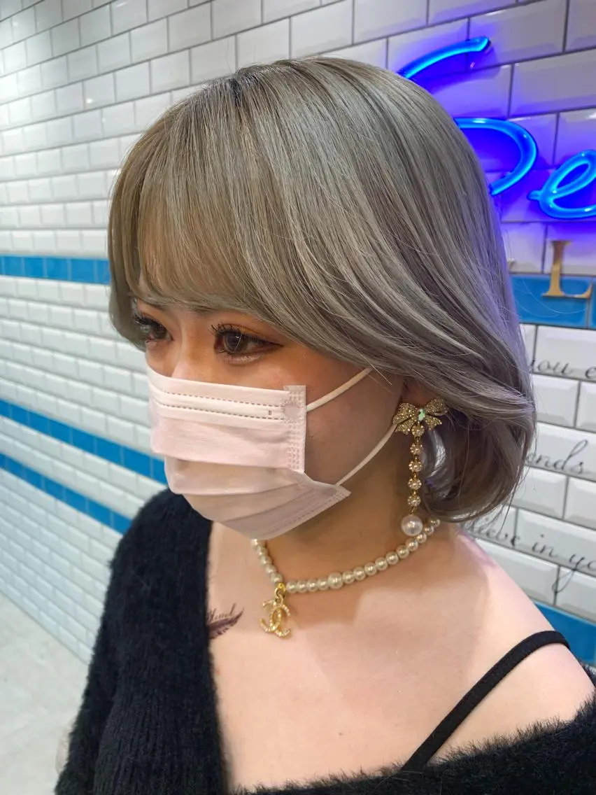 ミディアム カラー シールエクステ ミディアムパーマ バレイヤージュ ブリーチ ケアブリーチ 新宿/韓国レイヤー 髪質改善カラー/角所のヘアスタイル