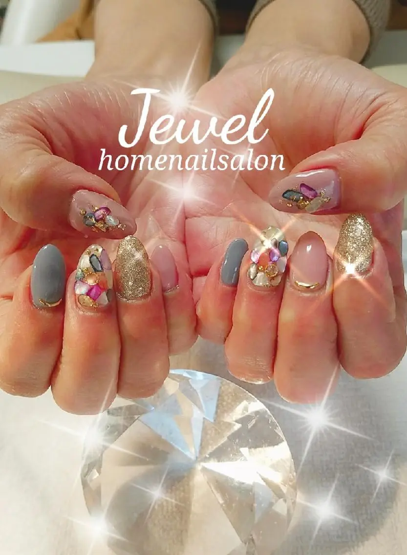 ネイル ＪＥＷＥＬ ＮＡＩＬのネイルデザイン