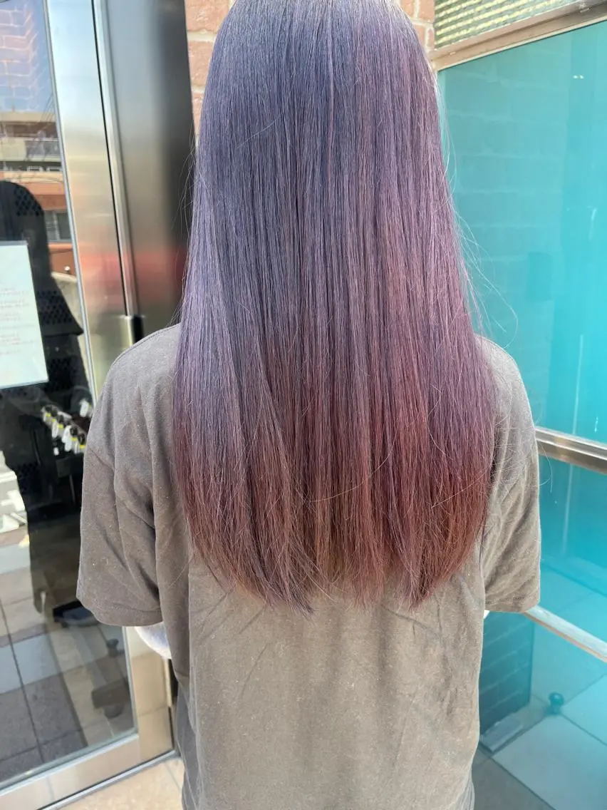 ロング カラー パーマ ヘアアレンジ メンズ キッズ ネイル マツエク・マツパ アイブロウ メンズブリーチ メンズハイライト メンズインナーカラー メンズ韓国風 ブリーチ 久木原 ゆりのヘアスタイル