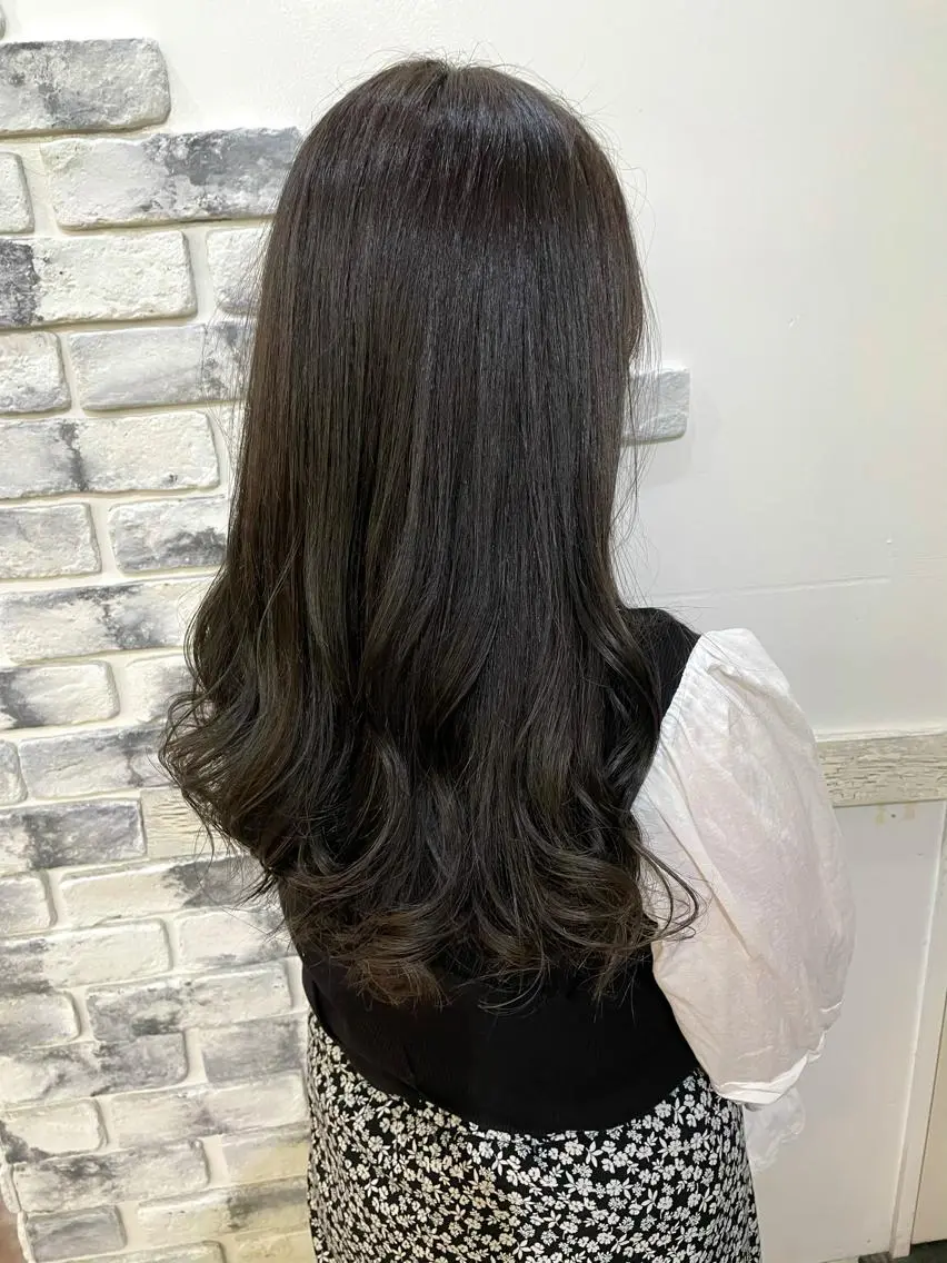 カラー アッシュ オリーブアッシュ ヘアカラー トリートメント 後藤 陽花子のヘアスタイル