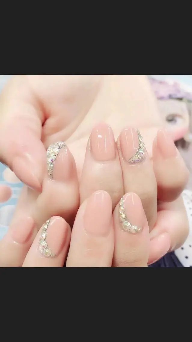 ネイル MoonNail ユリ🌸のネイルデザイン