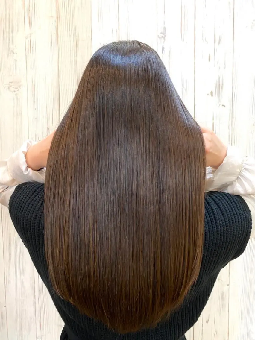 カット 縮毛矯正 arisa .のヘアスタイル
