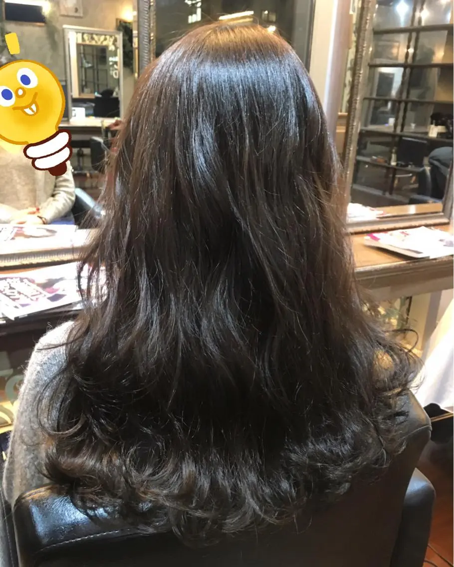 ミディアム セミロング ロング カラー アッシュ グレージュ トリートメント 吉本 yoshimotoのヘアスタイル