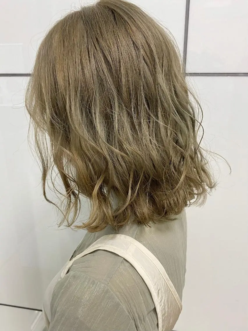ミディアム カラー ブリーチ ケアブリーチ ダブルカラー ハイトーンカラー イルミナカラー 🧡色落ちまで2度 楽しめる🧡ヨシキのヘアスタイル