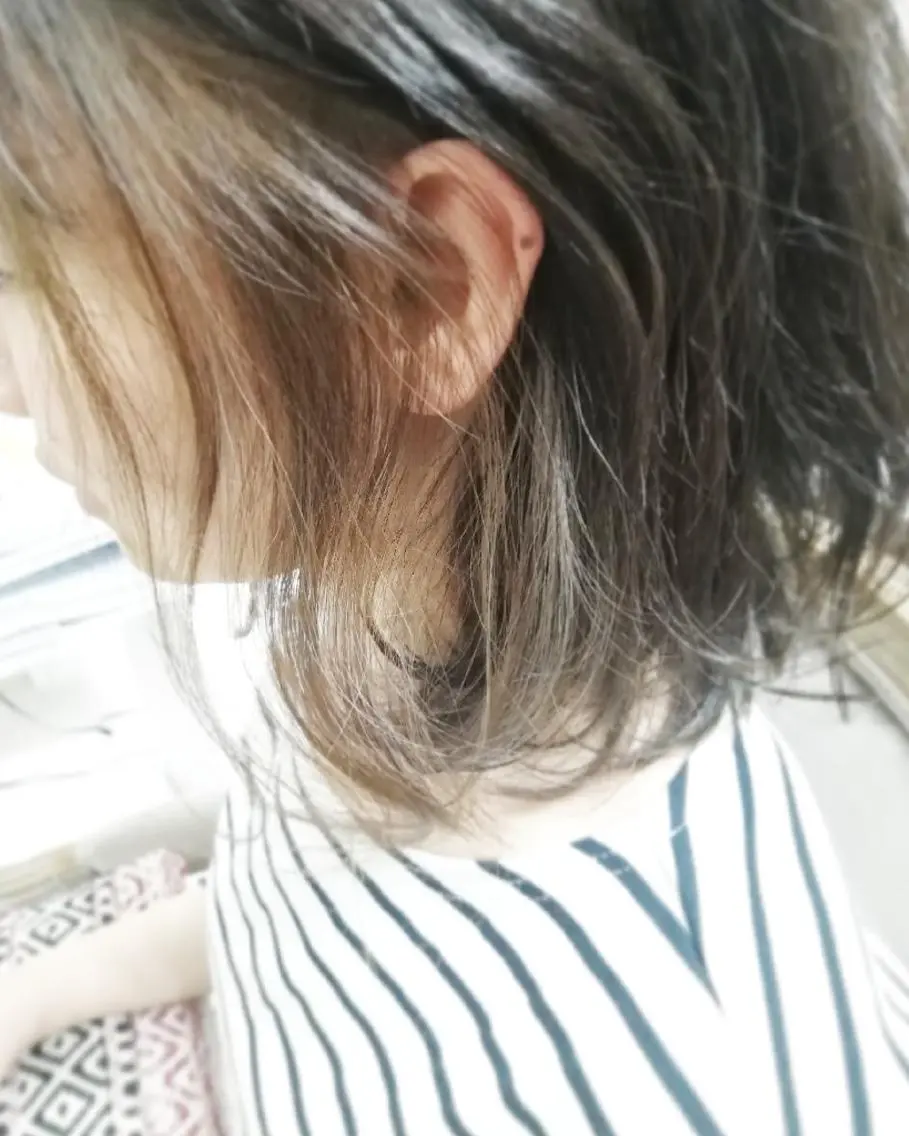 ミディアム カラー ヘアアレンジ インナーカラー See by merの眉毛・アイブロウイメージ
