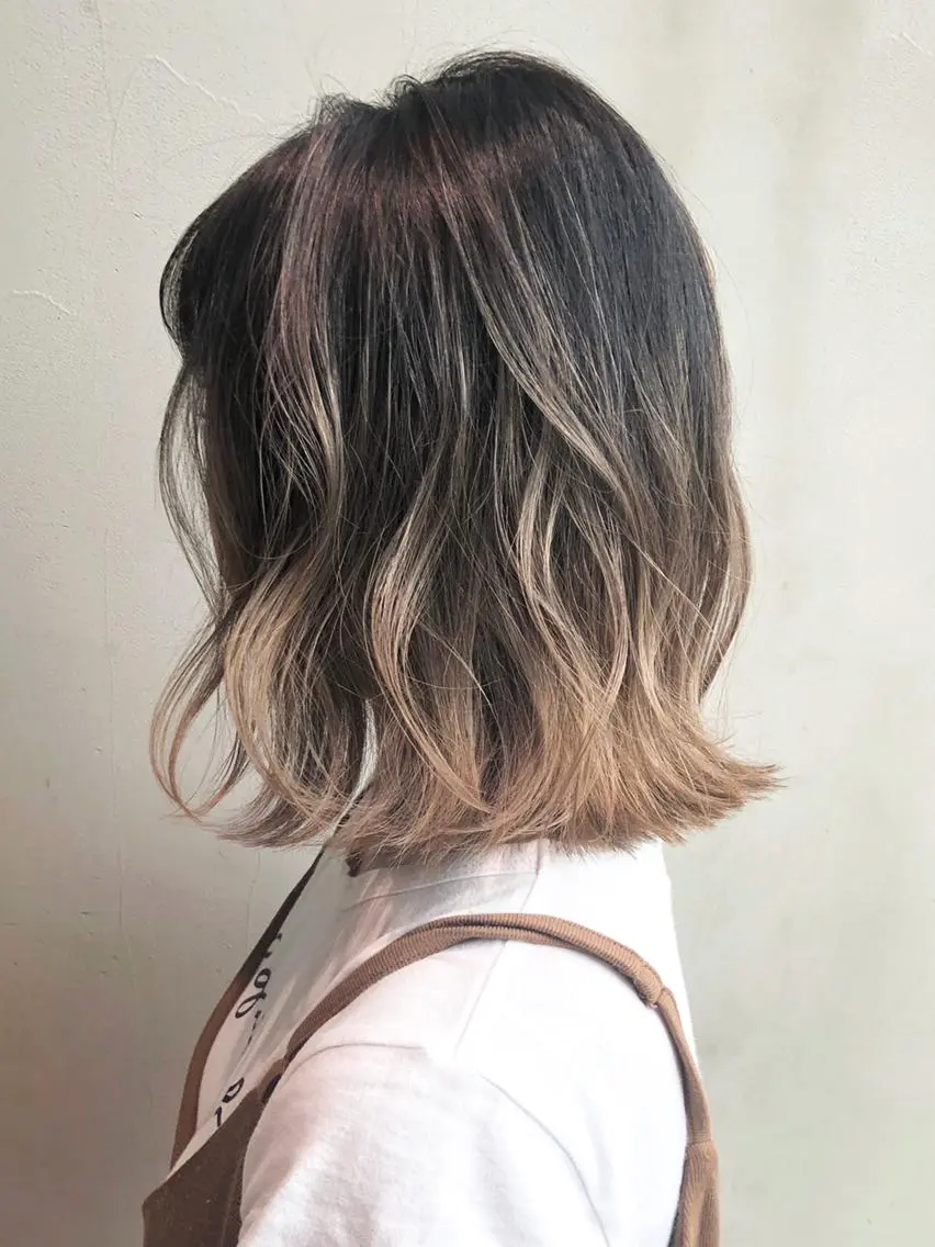 ミディアム ヘアアレンジ パーマ カラー グラデーションカラー ハイライトカラー ハイライト ITbyALBUM 中野店のヘアスタイル