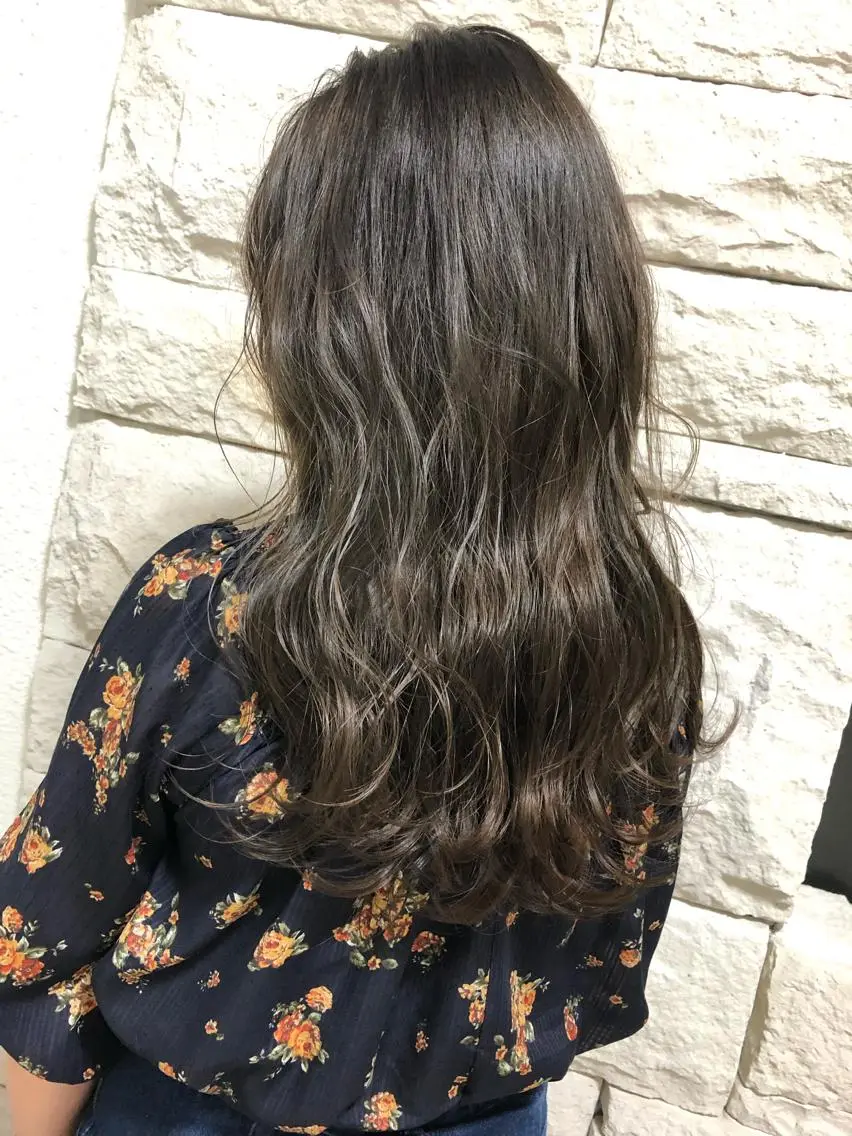 ロング カラー ヘアアレンジ メンズ キッズ ネイル マツエク・マツパ 透明感カラー🤎 ゆりのヘアスタイル