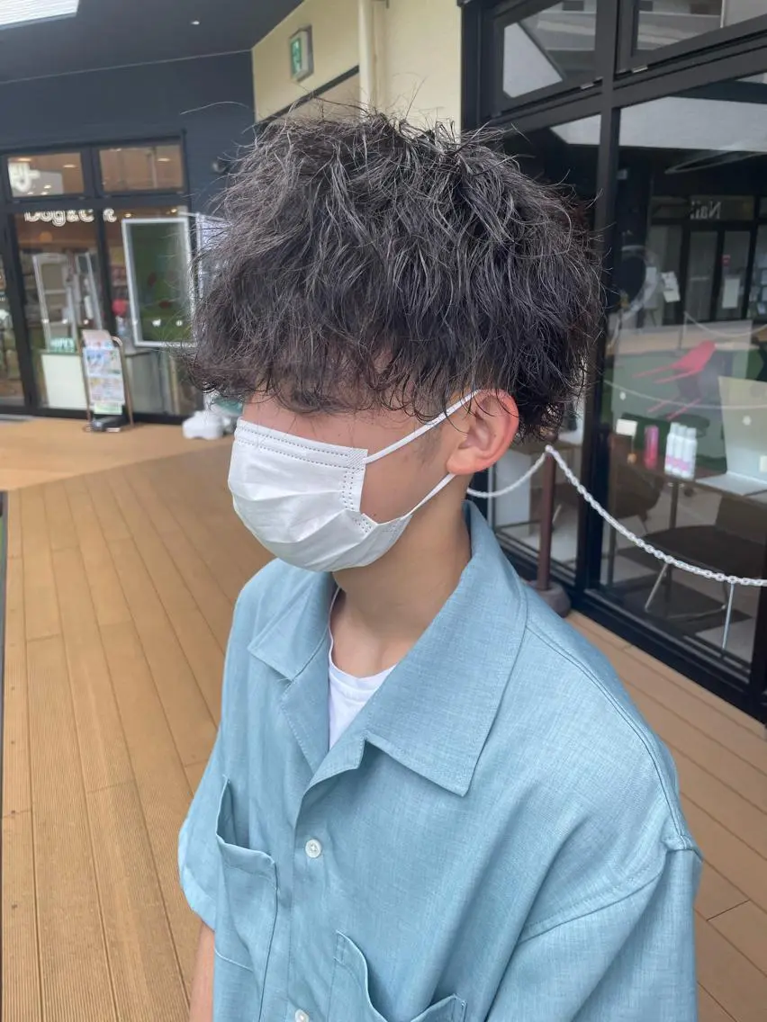 ショート パーマ メンズ マッシュ メンズパーマ メンズヘア特化 崎田 成人のヘアスタイル