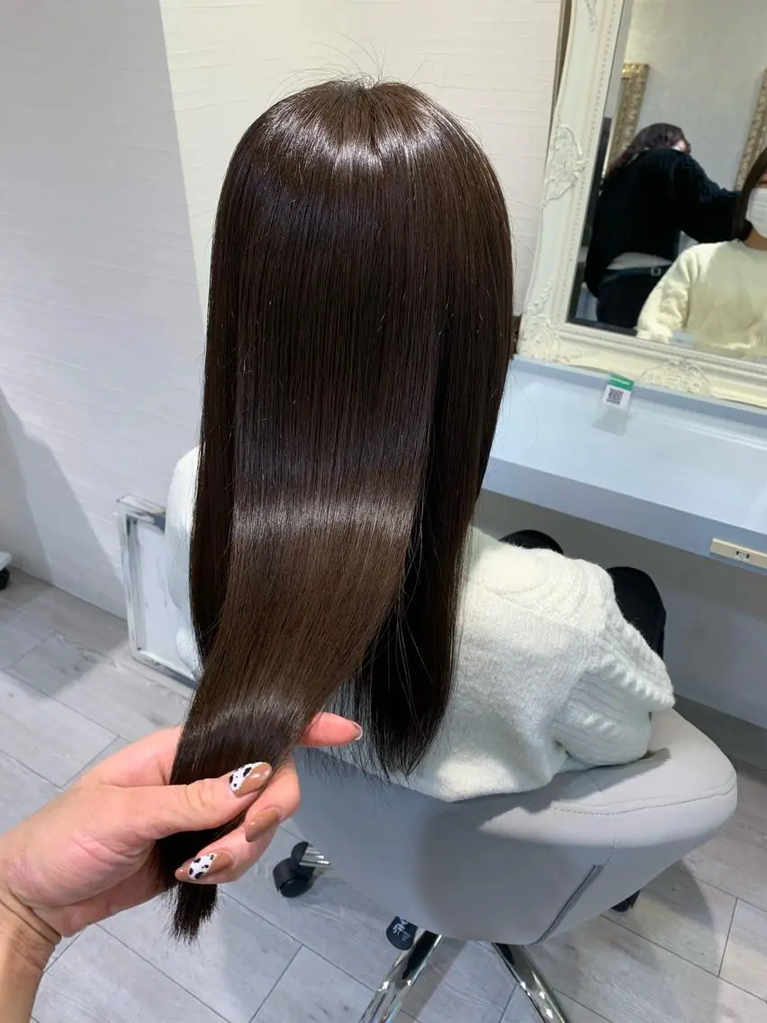 ロング トリートメント color coutureのヘアスタイル