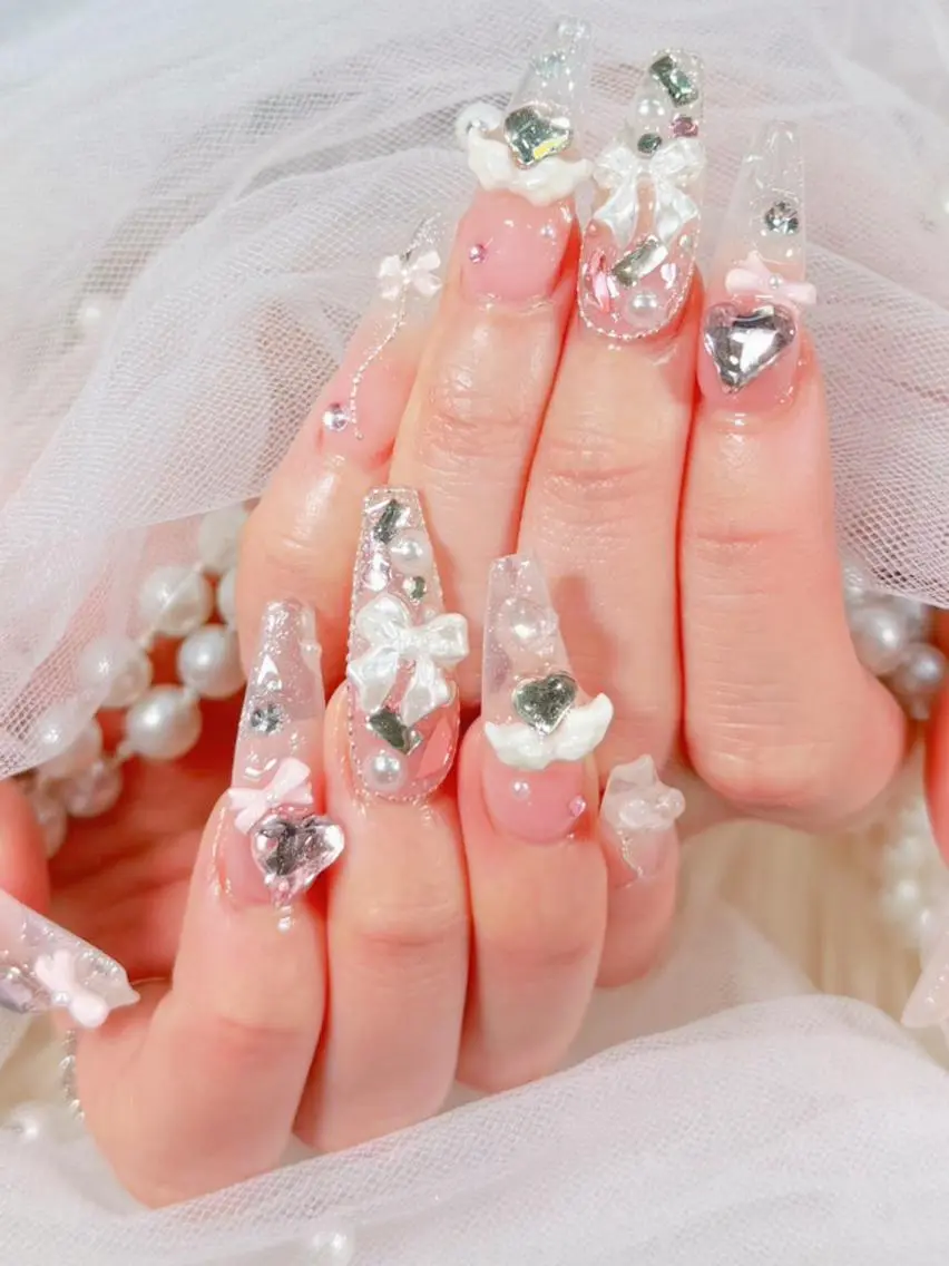 ロング 韓国風ヘア ハンドネイル Hanaai Salonスニタのネイルデザイン