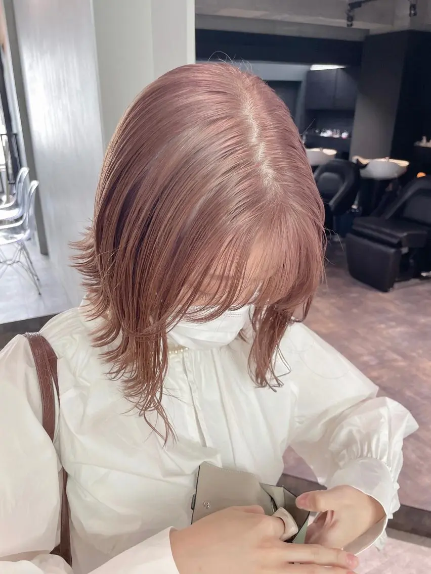 セミロング カラー ベージュカラー ミルクティーベージュ ヘアカラー トリートメント ✨MiL✨ ✨心斎橋✨のヘアスタイル