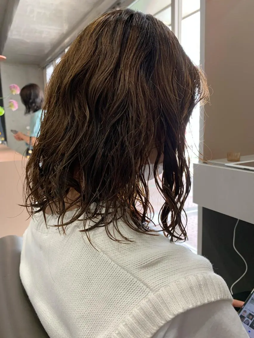 セミロング パーマ ボブパーマコテ巻き風 パーマNo1深江秀平のヘアスタイル