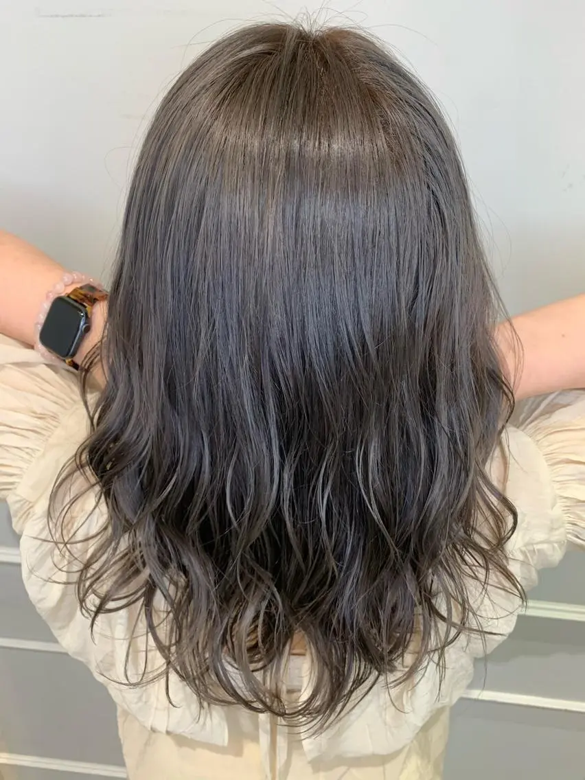 セミロング カラー ブルーカラー ブルーバイオレット バイオレットカラー ヘアカラー トリートメント 🦖鶴岡 香純🦖のヘアスタイル