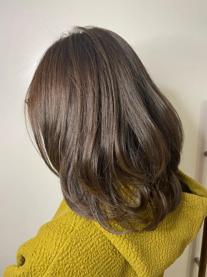セミロング カラー ブラウンカラー 大塚 友茉のヘアスタイル