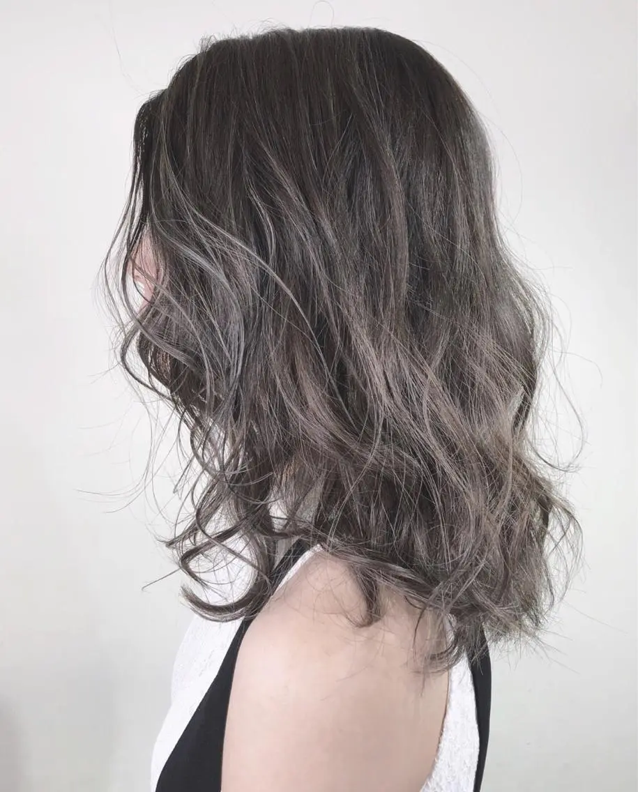 ミディアム カラー _WHITE+ 南海難波店のヘアスタイル