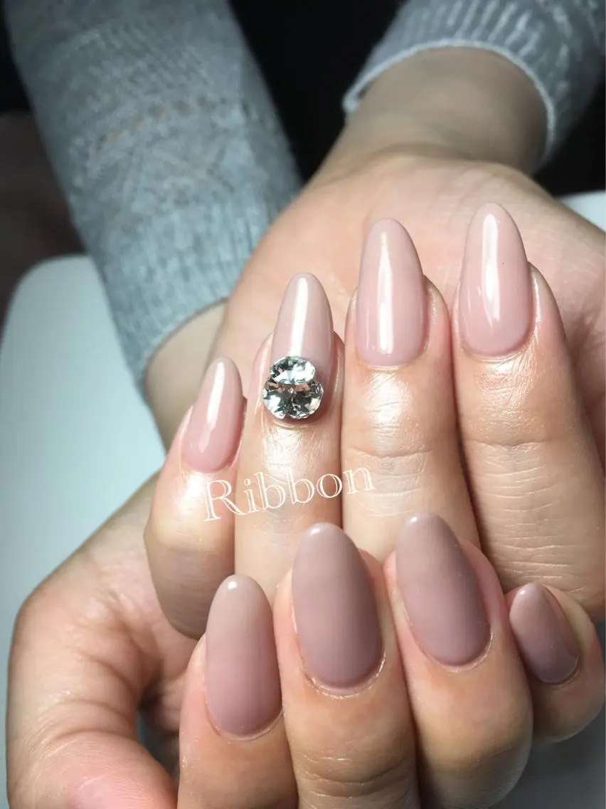 ネイル ストーンネイル トップネイリスト Ribbon立川店のネイルデザイン