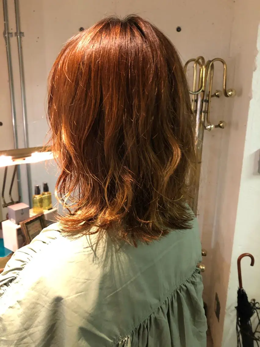 ミディアム パーマ ミディアムパーマ ボブ ウルフカット パーマ美容師 hanaのヘアスタイル