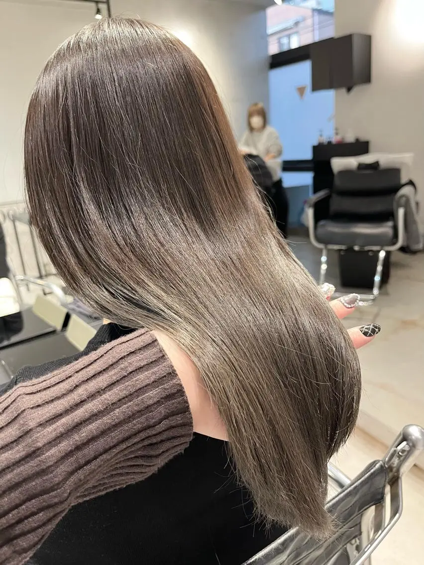 ミディアム カラー パーマ ヘアアレンジ カット ヘアカラー トリートメント 透明感/オリーブ/ グレージュ/YUKAのヘアスタイル