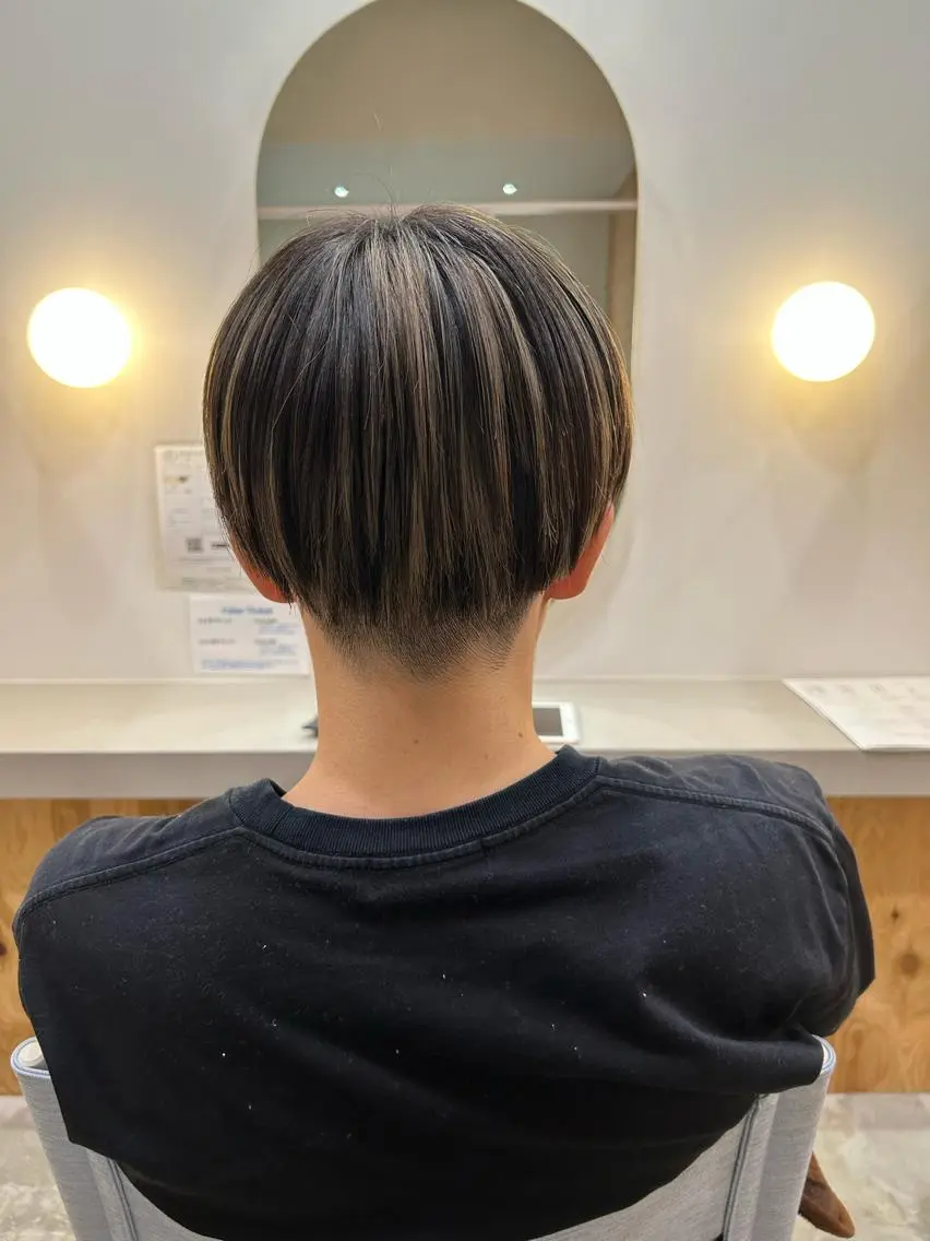 メンズ マッシュ 刈り上げ 杉林 莉沙のヘアスタイル