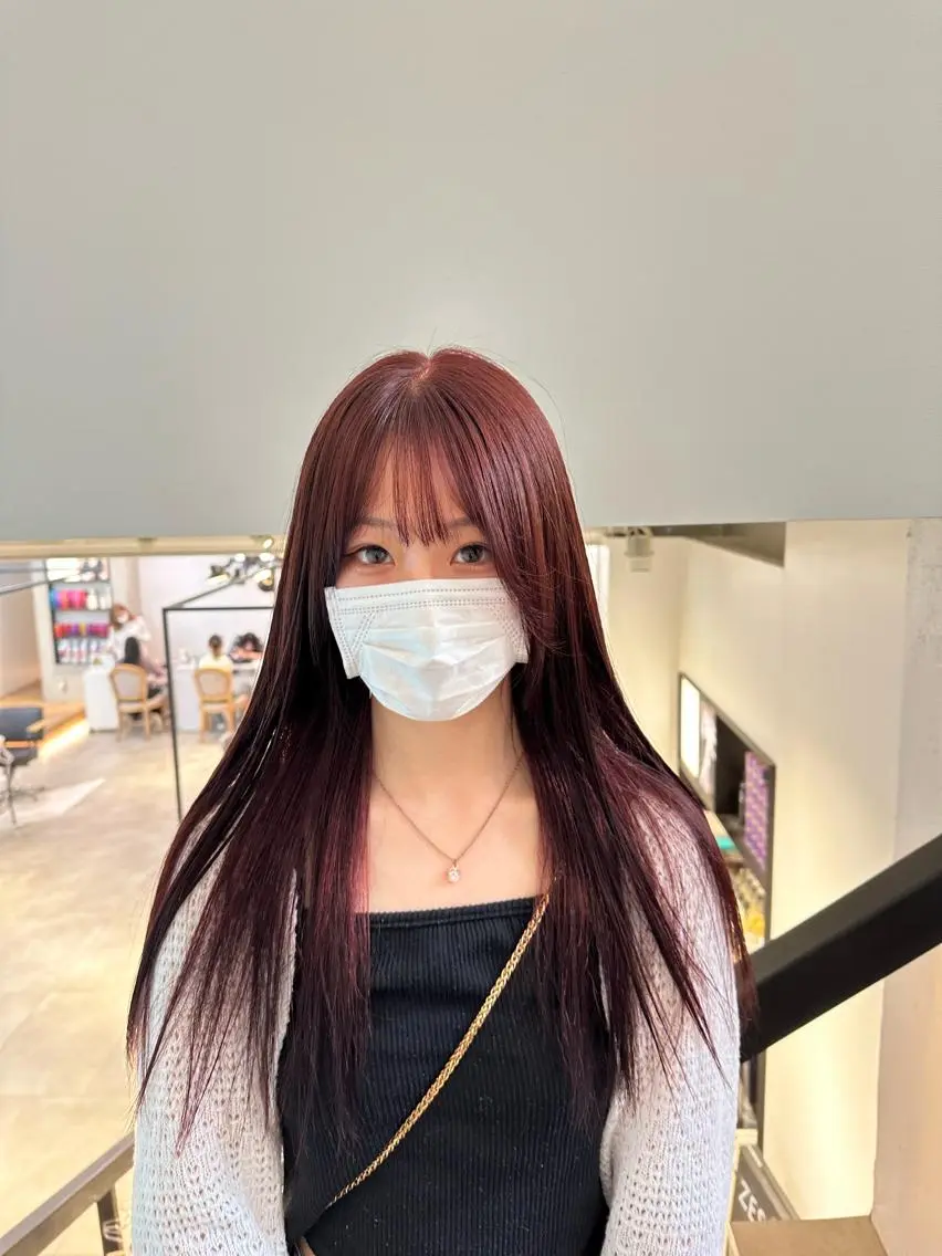 ロング カラー ヘアアレンジ レッドカラー ハイトーン特化 pepe🎀のヘアスタイル