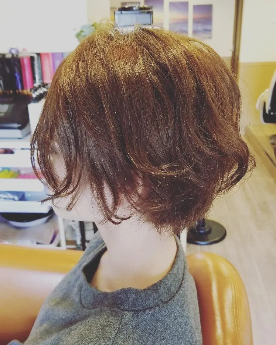 ショート カラー パーマ アディクシーカラー バレイヤージュ イルミナカラー 外国人風カラー レイヤーカット spa hair ark 富井直美のヘアスタイル