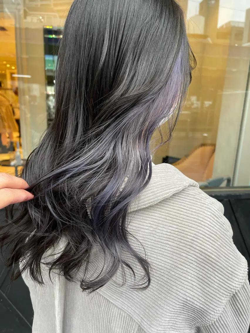 ロング パープルカラー 竹尾 優斗のヘアスタイル