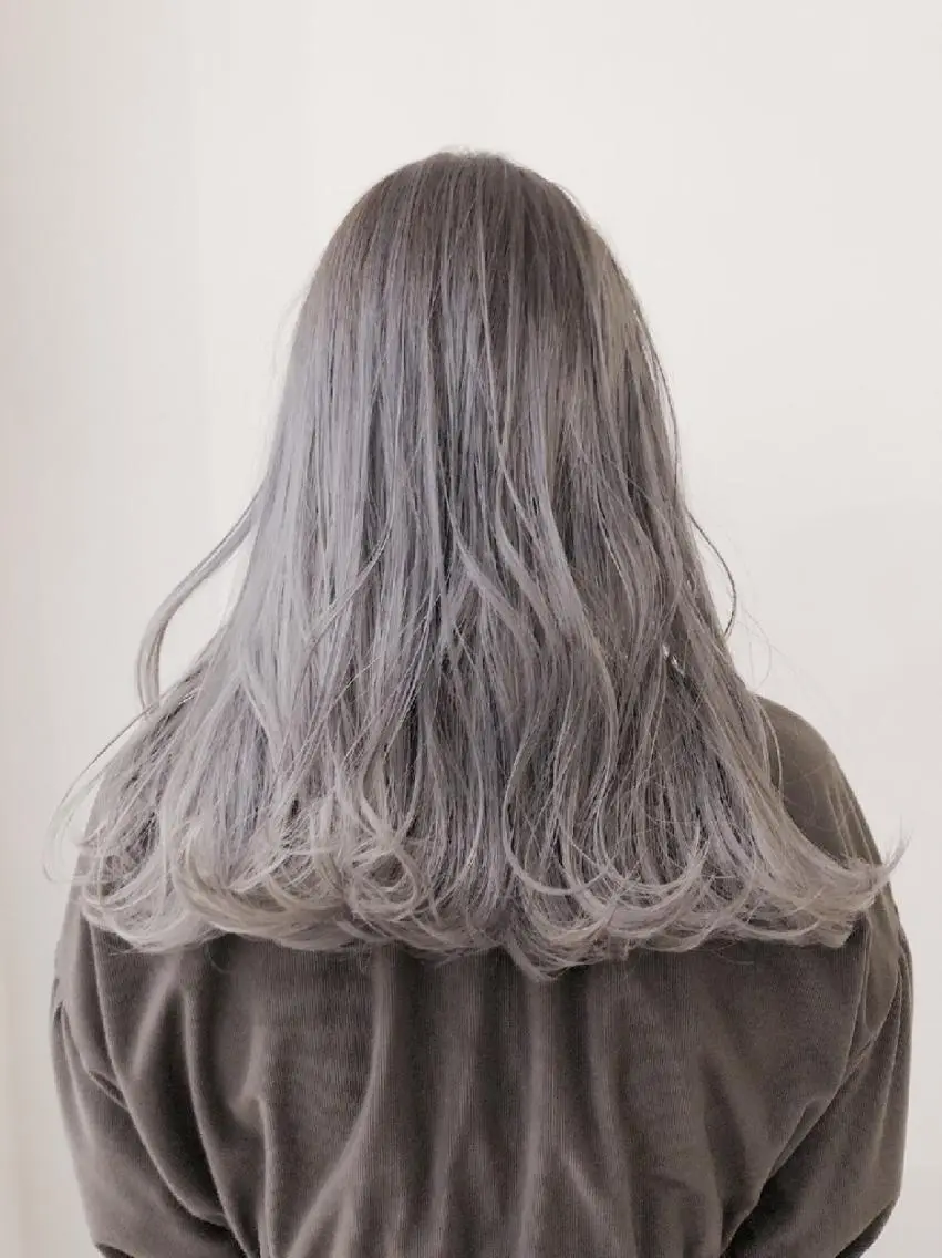 ロング カラー 齋藤 大貴のヘアスタイル