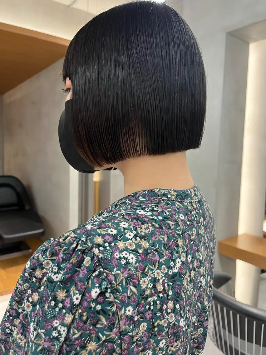 ミディアム 縮毛矯正ボブ&顔まわ レイヤー♡TOMOEのヘアスタイル