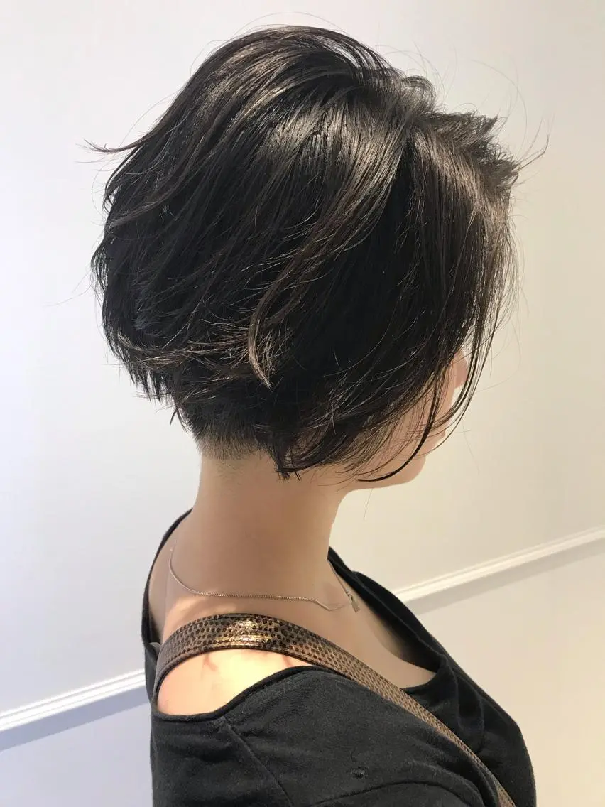 ショート カラー パーマ ヘアアレンジ メンズ キッズ ネイル マツエク・マツパ メンズウルフカット ハンサムショート アディクシーカラー 透明感カラー ボブ 藤井 仁紀のヘアスタイル